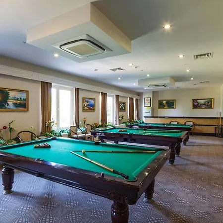 Crystal Tat Golf & 5* Белек